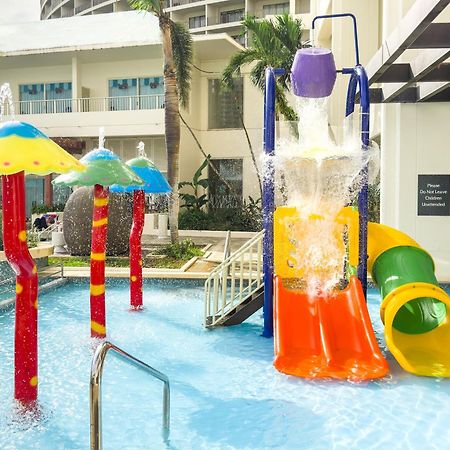 Lotte Hotel Guam Tumon Kültér fotó