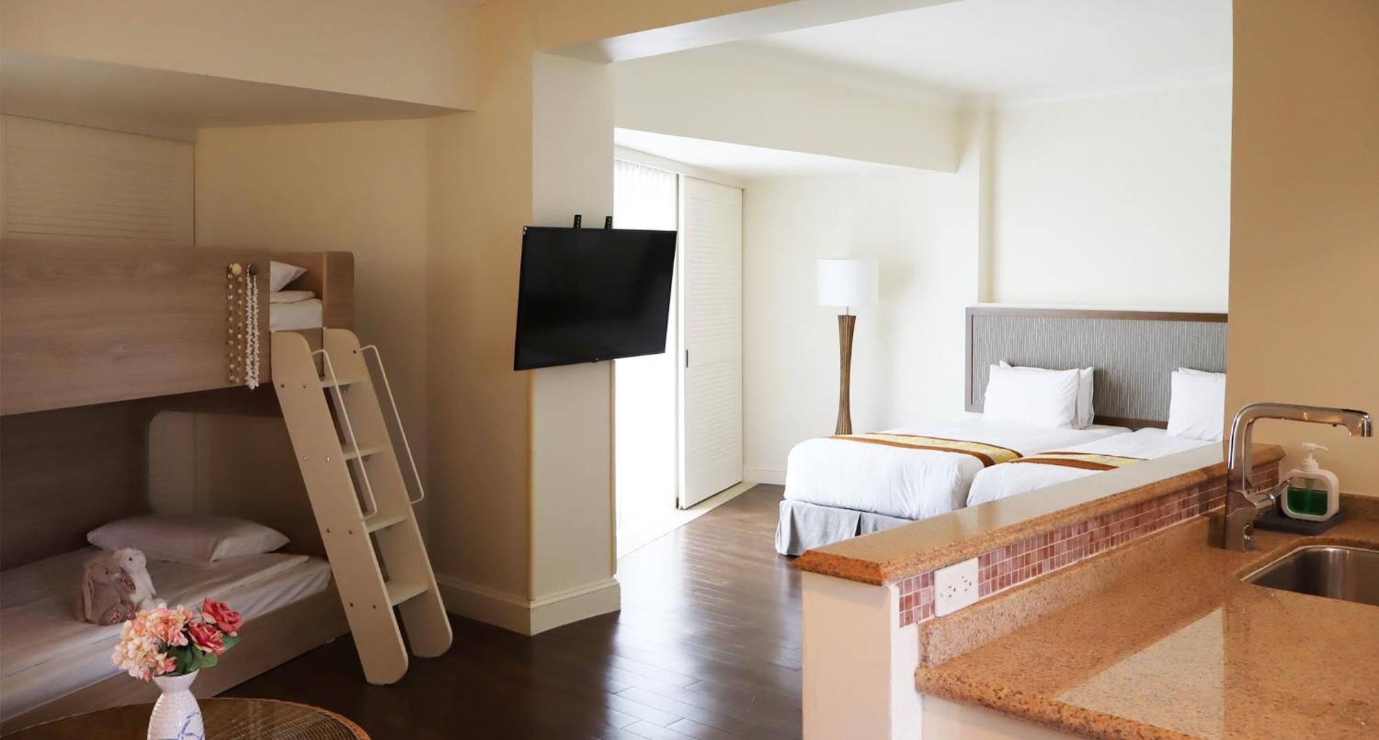 Lotte Hotel Guam Tumon Kültér fotó
